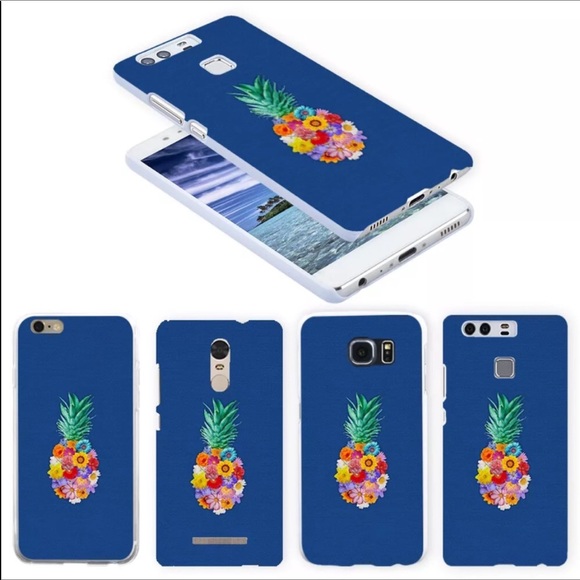 Accessories - NWT blue floral pineapple 🍍 design iPhone X case
